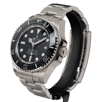 ROLEX DEEP SEA SEA-DWELLER 44 STEEL BLACK DIAL FULL SET 2017 REF: 116660
