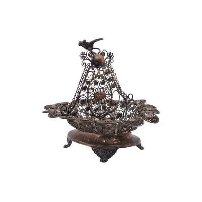 BOMBONIERA DIN ARGINT 800 CU PICIORUSE SI ELEMENTE DECORATIVE 