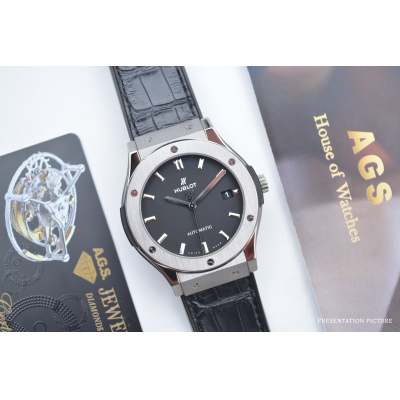 HUBLOT CLASSIC FUSION 45 TITANIUM BLACK DIAL RUBBER BAND AUTOMATIC REF: 511.NX.1171.LR