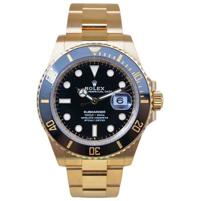ROLEX SUBMARINER DATE 40 ATOMATIC YELLOW GOLD BLACK DIAL BOX+PAPERS 2021 REF: 126618LN