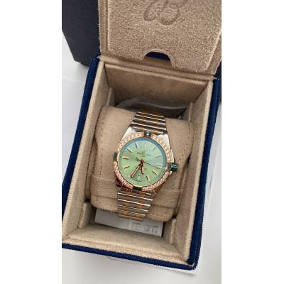 BREITLING SUPER CHRONOMAT 38 TWO TONE GREEN DIAL DIAMONDS BOX+PAPERS 2022 REF: U17356531L1U1