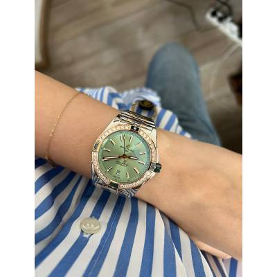 BREITLING SUPER CHRONOMAT 38 TWO TONE GREEN DIAL DIAMONDS BOX+PAPERS 2023 REF: U17356531L1U1