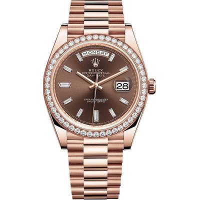 ROLEX DAY-DATE ROSEGOLD DIAMOND BEZEL AUTOMATIC REF: 228345