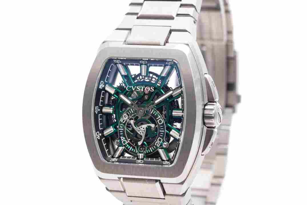 CVSTOS METROPOLITAN 42MM PS TITANIUM SQLT GREEN LIMITED EDITION 200 PIECES REF: F00103.4217001