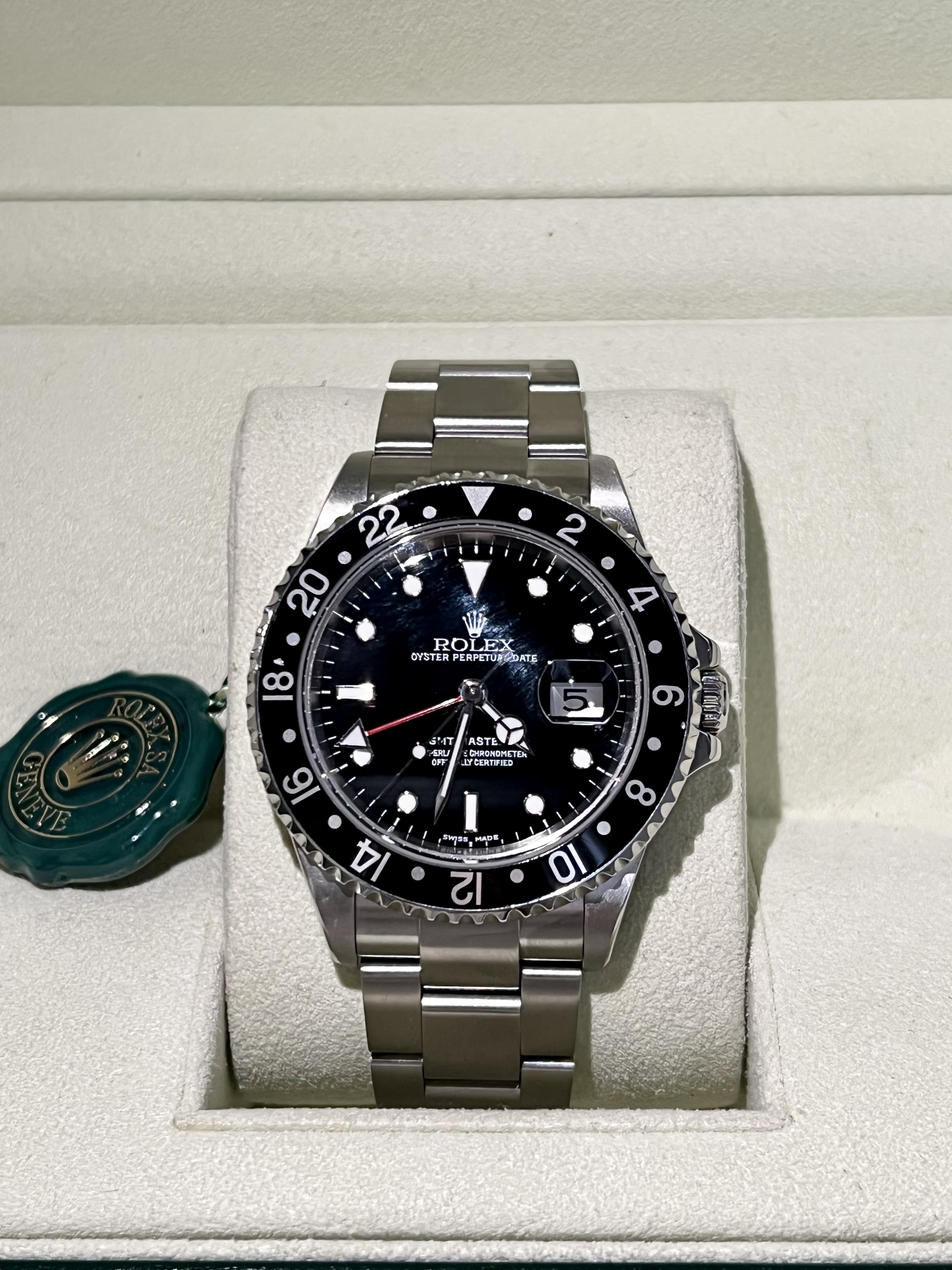 ROLEX GMT-MASTER II 40MM STAINLESS STEEL BLACK AUTOMATIC REF: 16710T